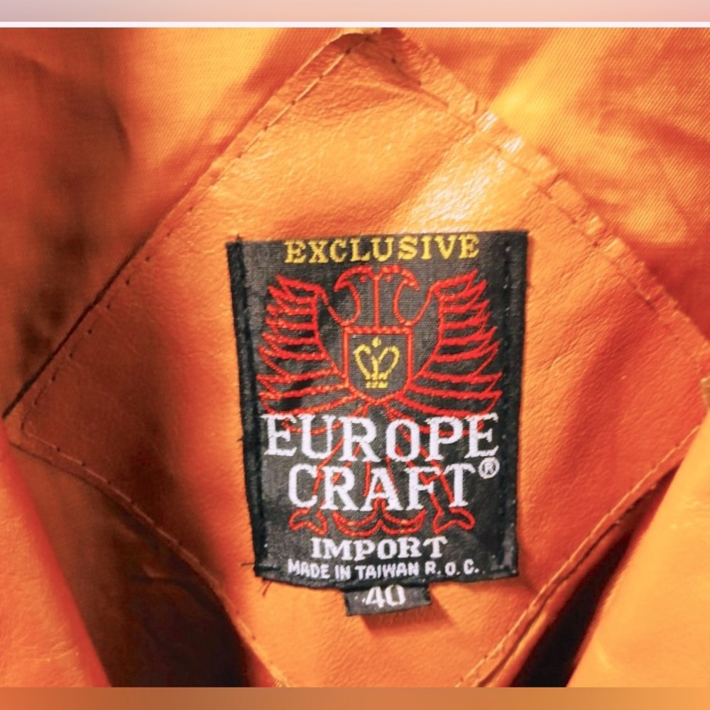 Vintage Leather Statement Blazer - Picture 3 of 4